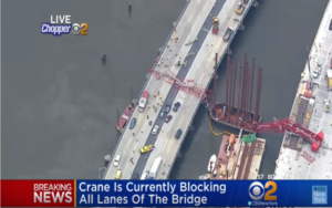 [VIDEO] Crane Collapses On Busy New York Bridge